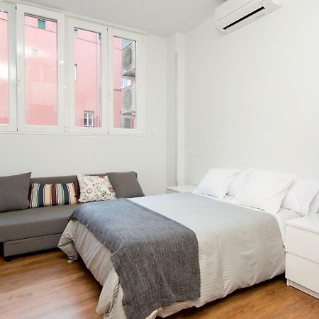 Apartments Center Мадрид Екстер'єр фото