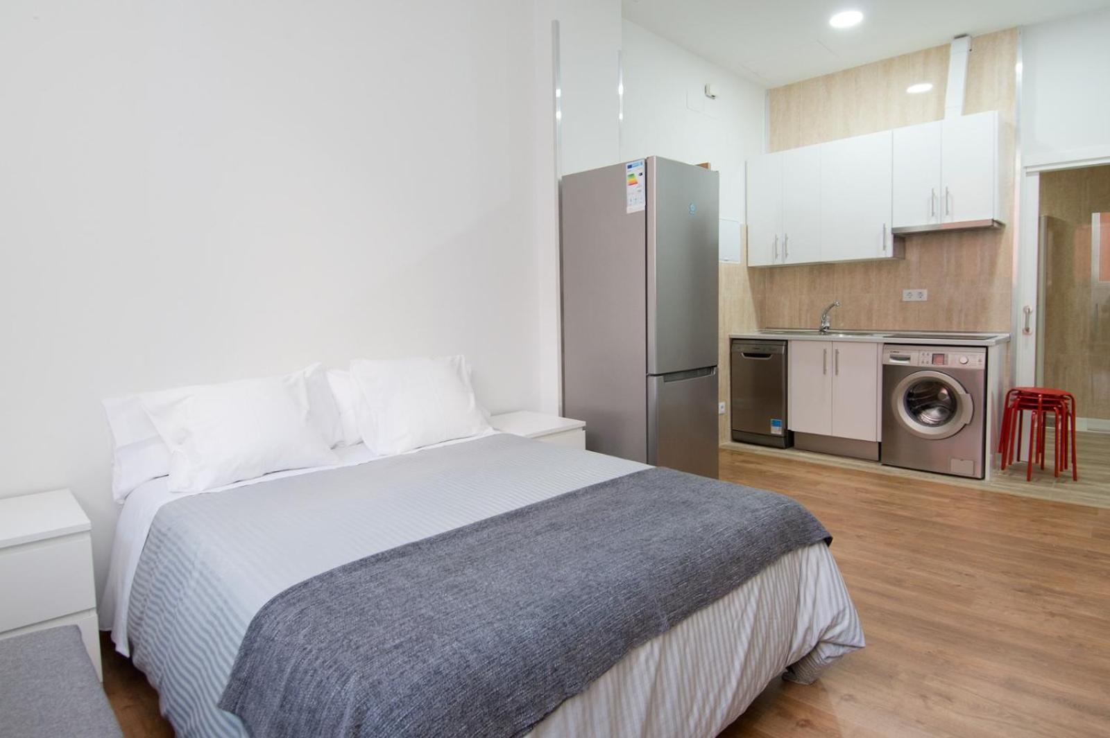 Apartments Center Мадрид Екстер'єр фото